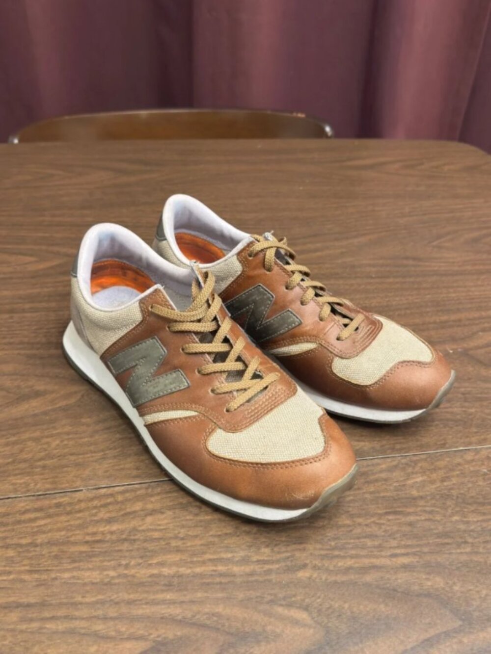 New Balance 420 Brown Leather Canvas Sneakers Men’s 9